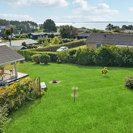 3 Bedroom Awesome In